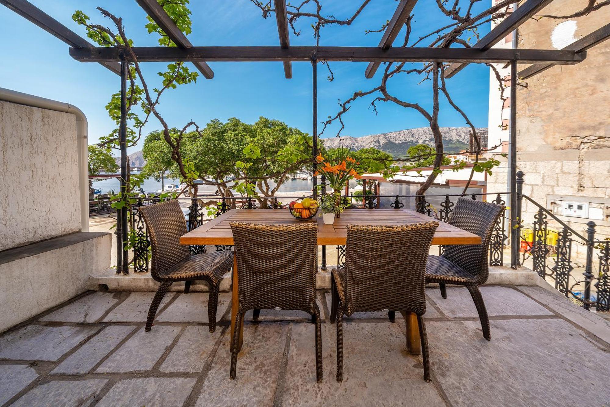 Apartments Ivo With Sea View Baška Eksteriør bilde