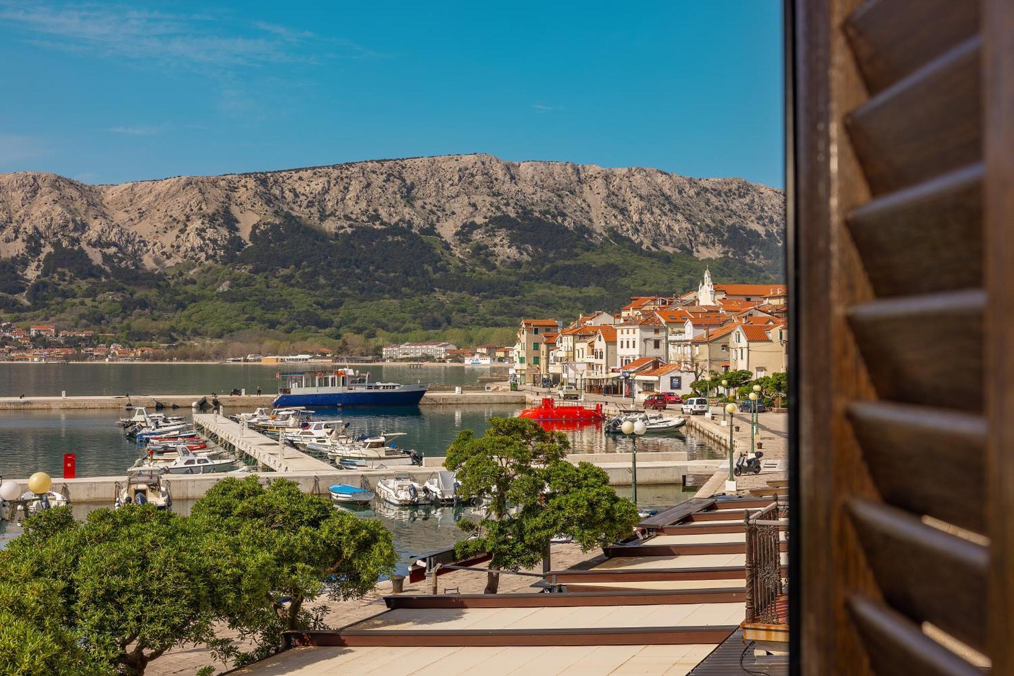 Apartments Ivo With Sea View Baška Eksteriør bilde