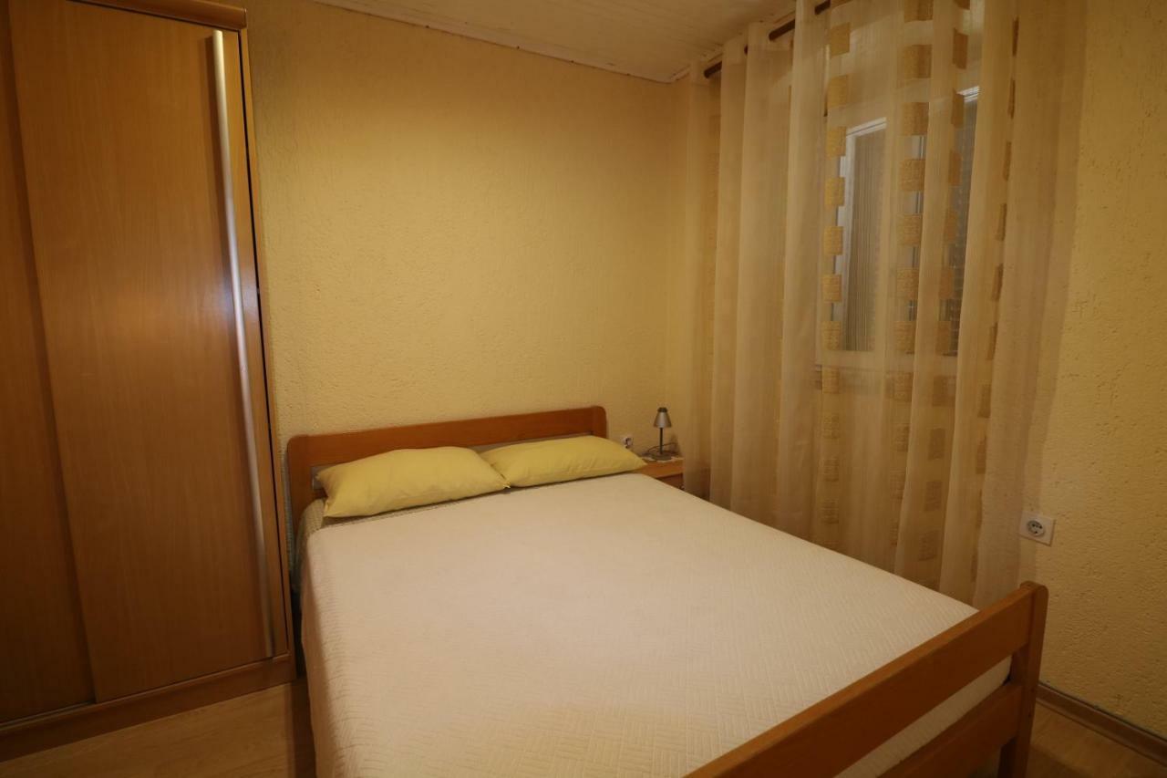 Apartments Ivo With Sea View Baška Eksteriør bilde